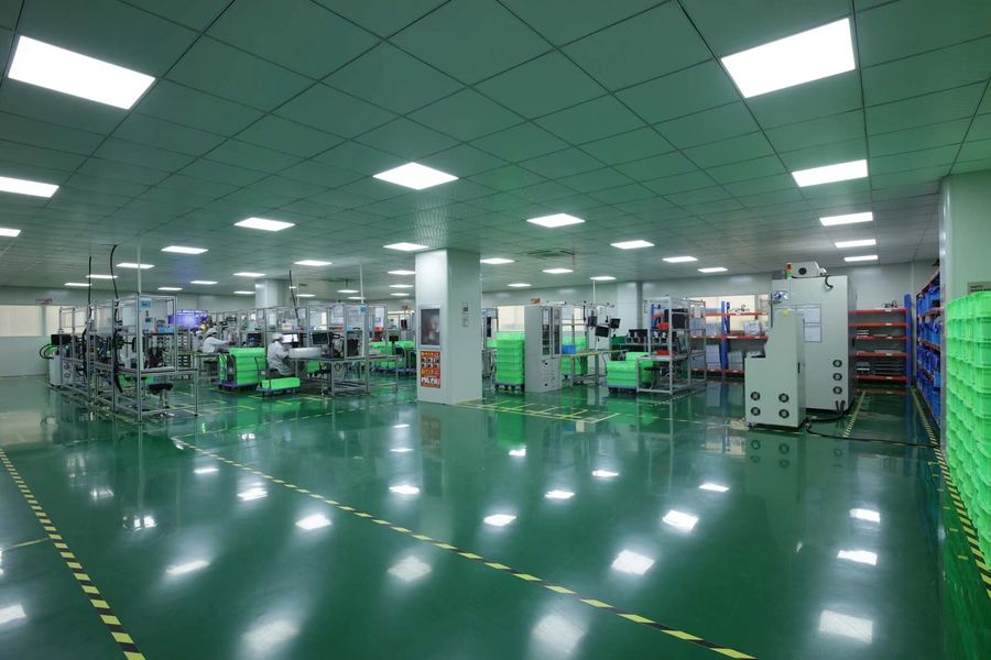 Chengdu Xinlong Zhishi Auto Parts Co., Ltd. ligne de production du fabricant